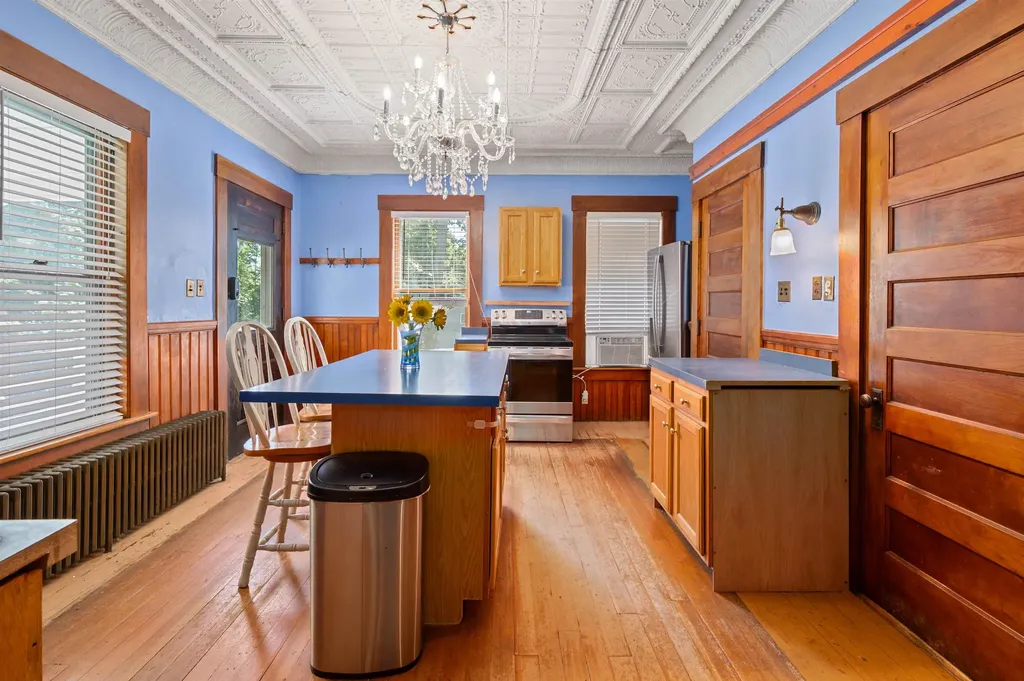 62 Whipple Avenue Laconia NH 03246