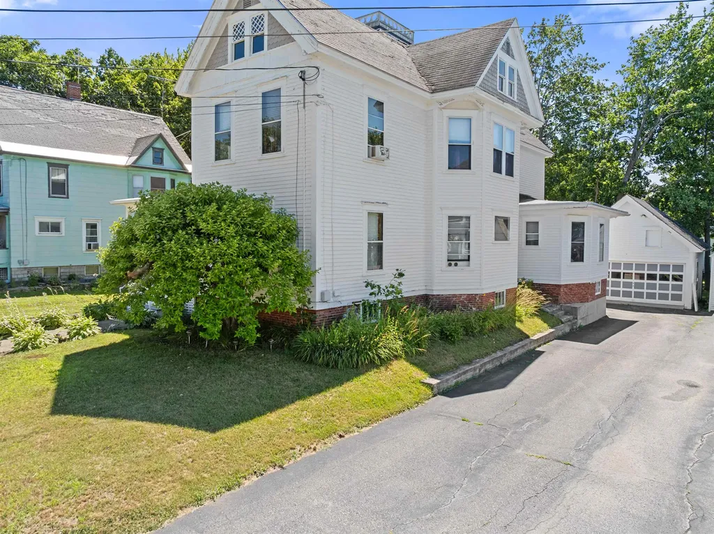 62 Whipple Avenue Laconia NH 03246