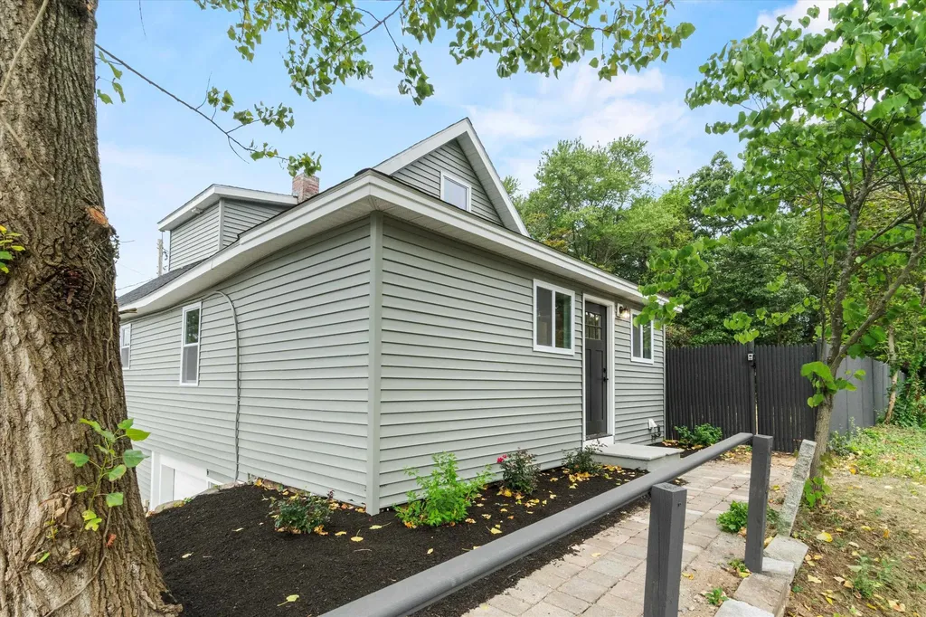 954 Goffstown Road Manchester NH 03102