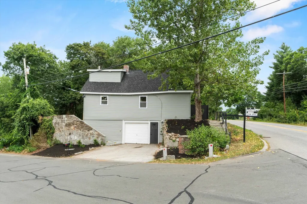 954 Goffstown Road Manchester NH 03102