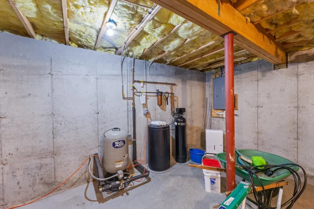 5 Pinehurst Drive Bennington NH 03442