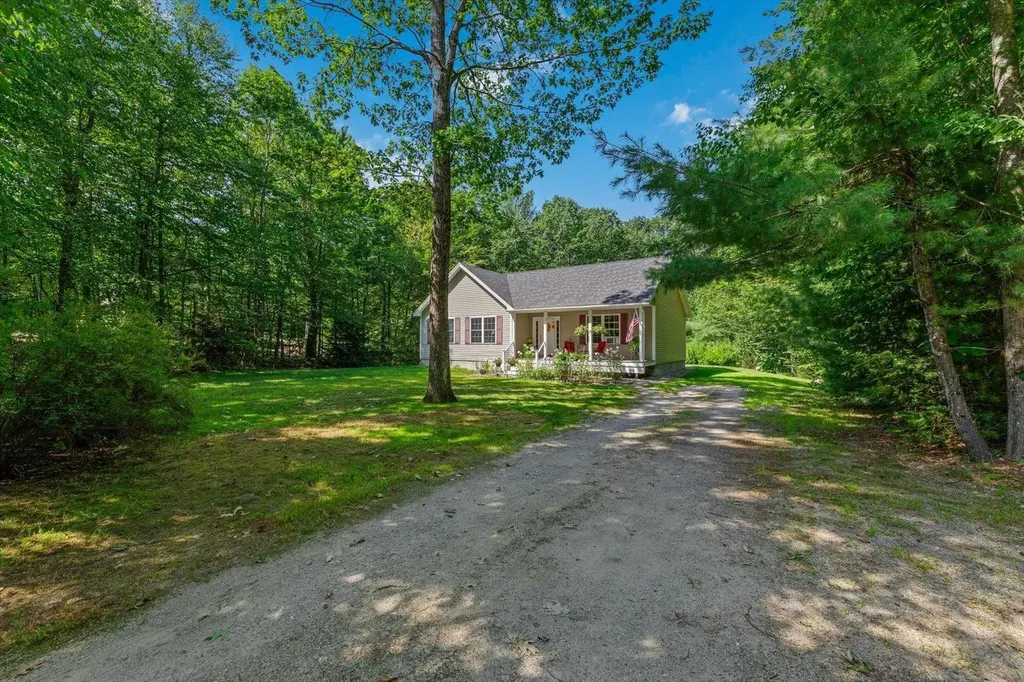 5 Pinehurst Drive Bennington NH 03442