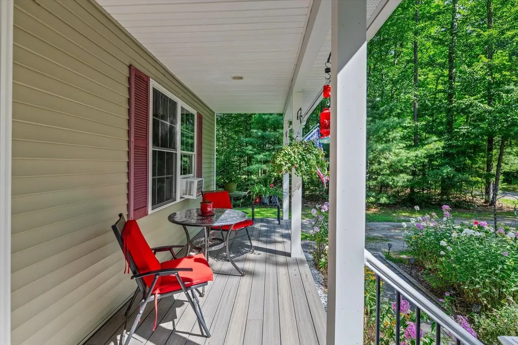 5 Pinehurst Drive Bennington NH 03442