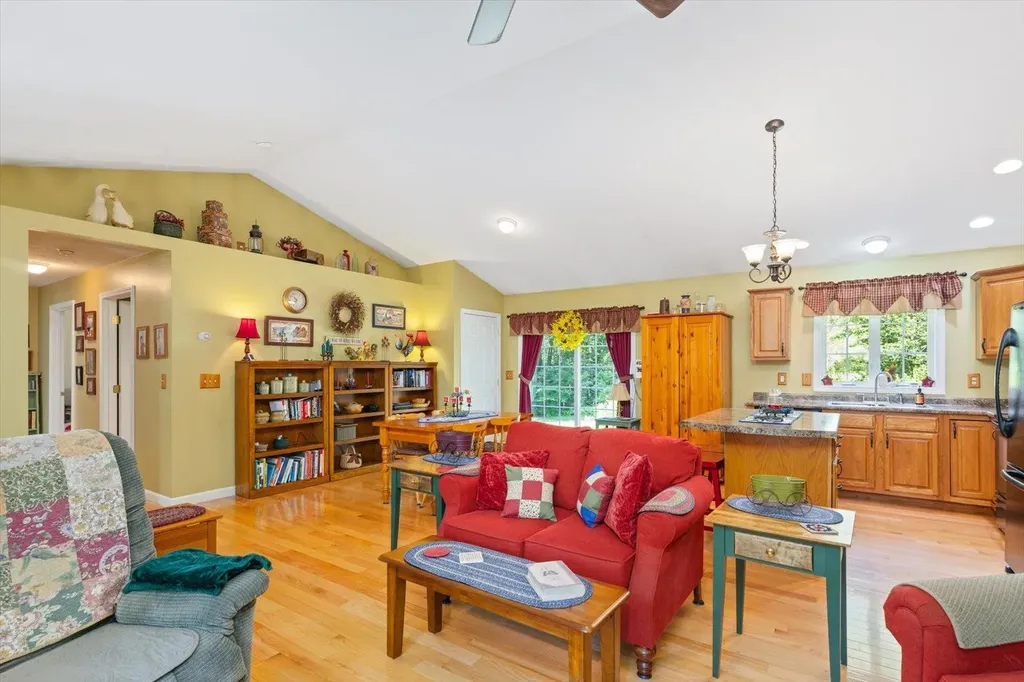 5 Pinehurst Drive Bennington NH 03442