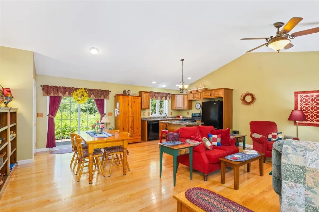 5 Pinehurst Drive Bennington NH 03442