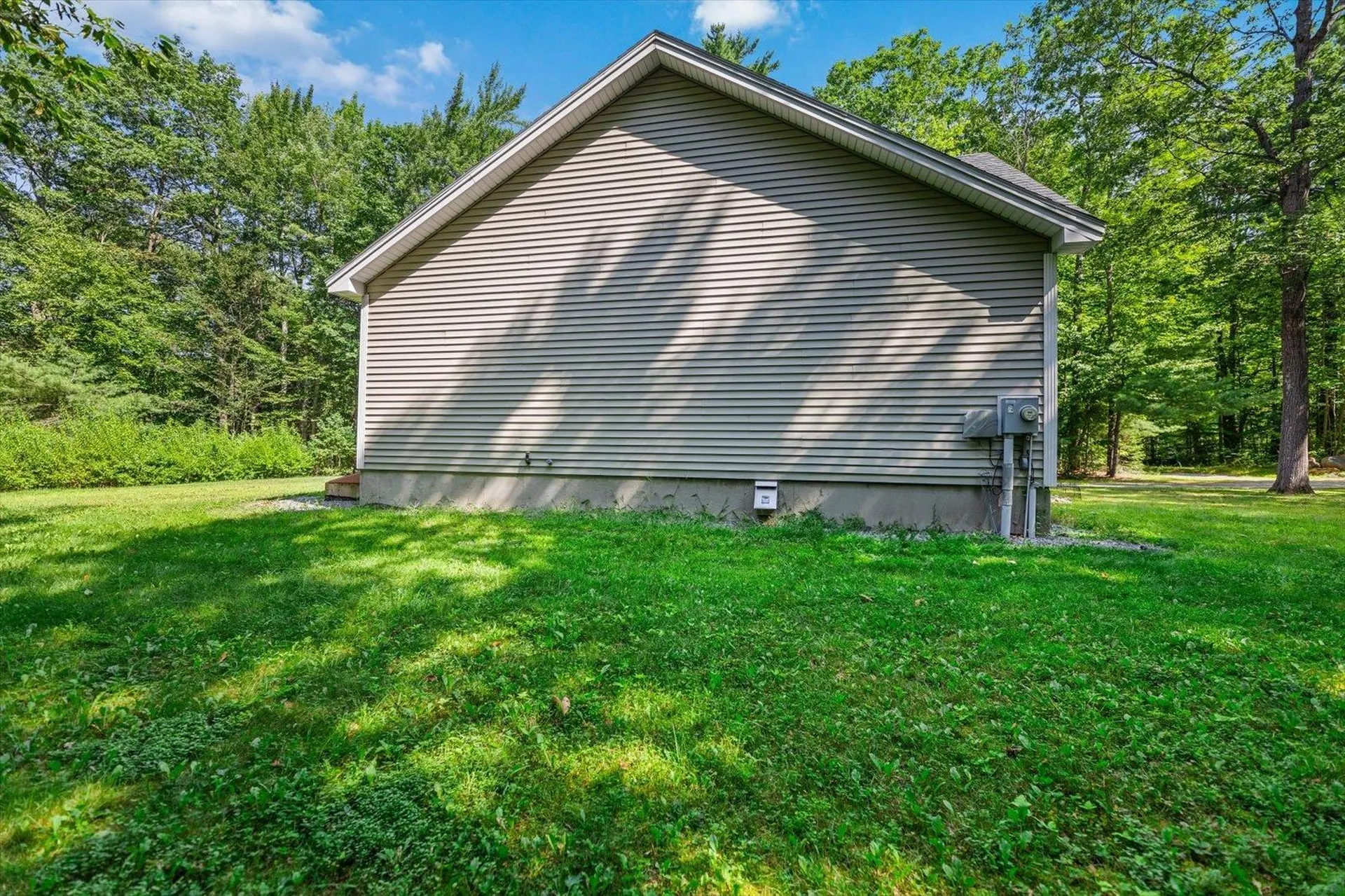 5 Pinehurst Drive Bennington NH 03442
