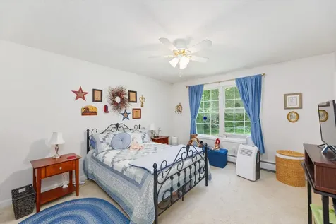 5 Pinehurst Drive Bennington NH 03442