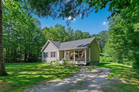 5 Pinehurst Drive Bennington NH 03442