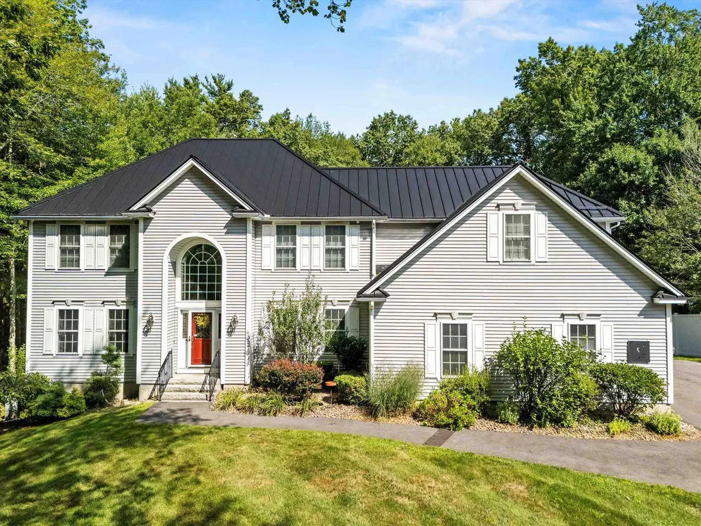 6 Kashmir Drive Salem NH 03079
