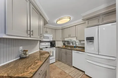 68 Railroad Avenue Wolfeboro NH 03894-0771