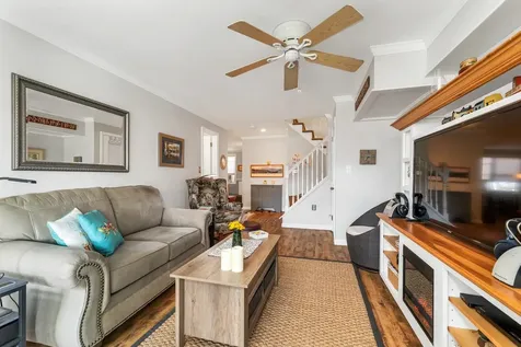 68 Railroad Avenue Wolfeboro NH 03894-0771