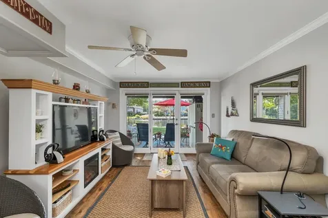 68 Railroad Avenue Wolfeboro NH 03894-0771