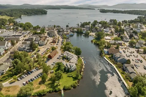 68 Railroad Avenue Wolfeboro NH 03894-0771