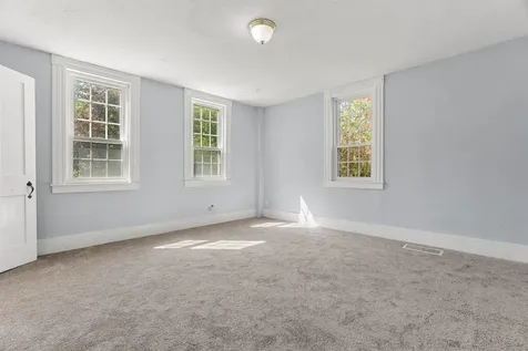 427 Old Bristol Road New Hampton NH 03256