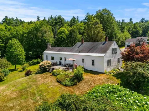 427 Old Bristol Road New Hampton NH 03256