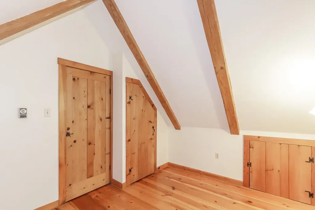 15 Bogie Place Grantham NH 03753