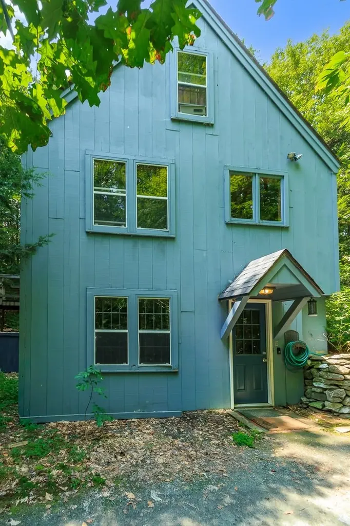 15 Bogie Place Grantham NH 03753