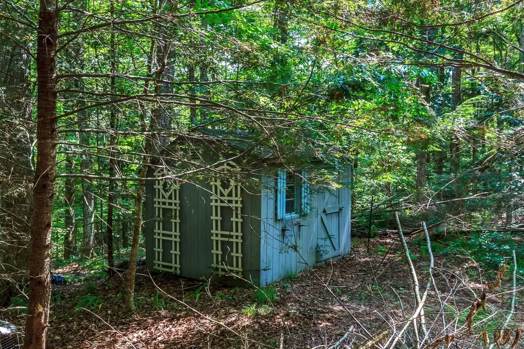 15 Bogie Place Grantham NH 03753