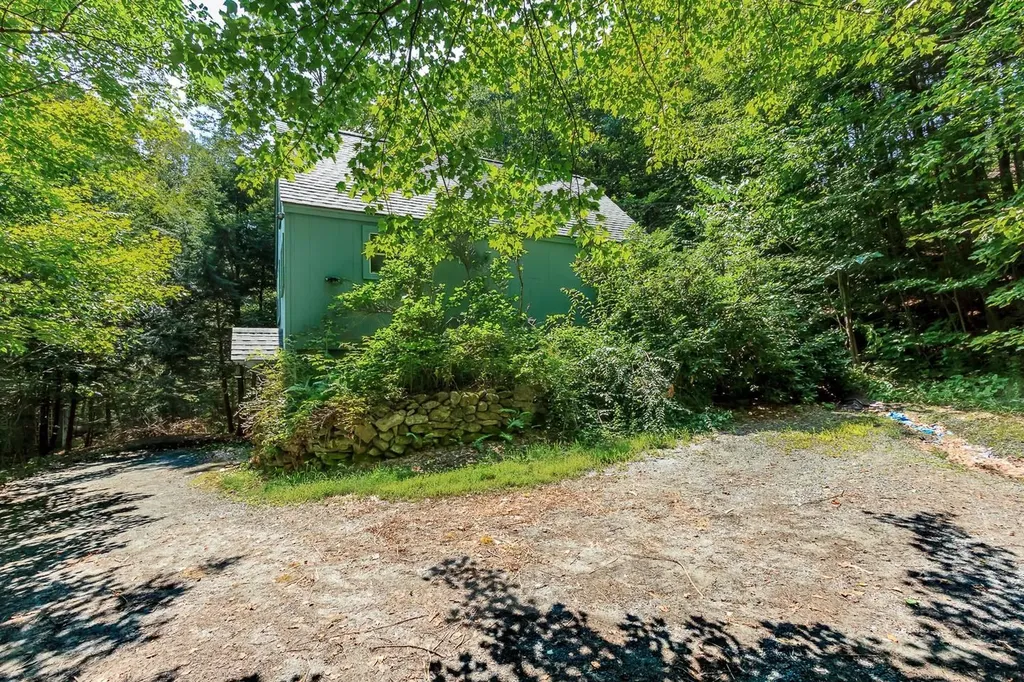 15 Bogie Place Grantham NH 03753