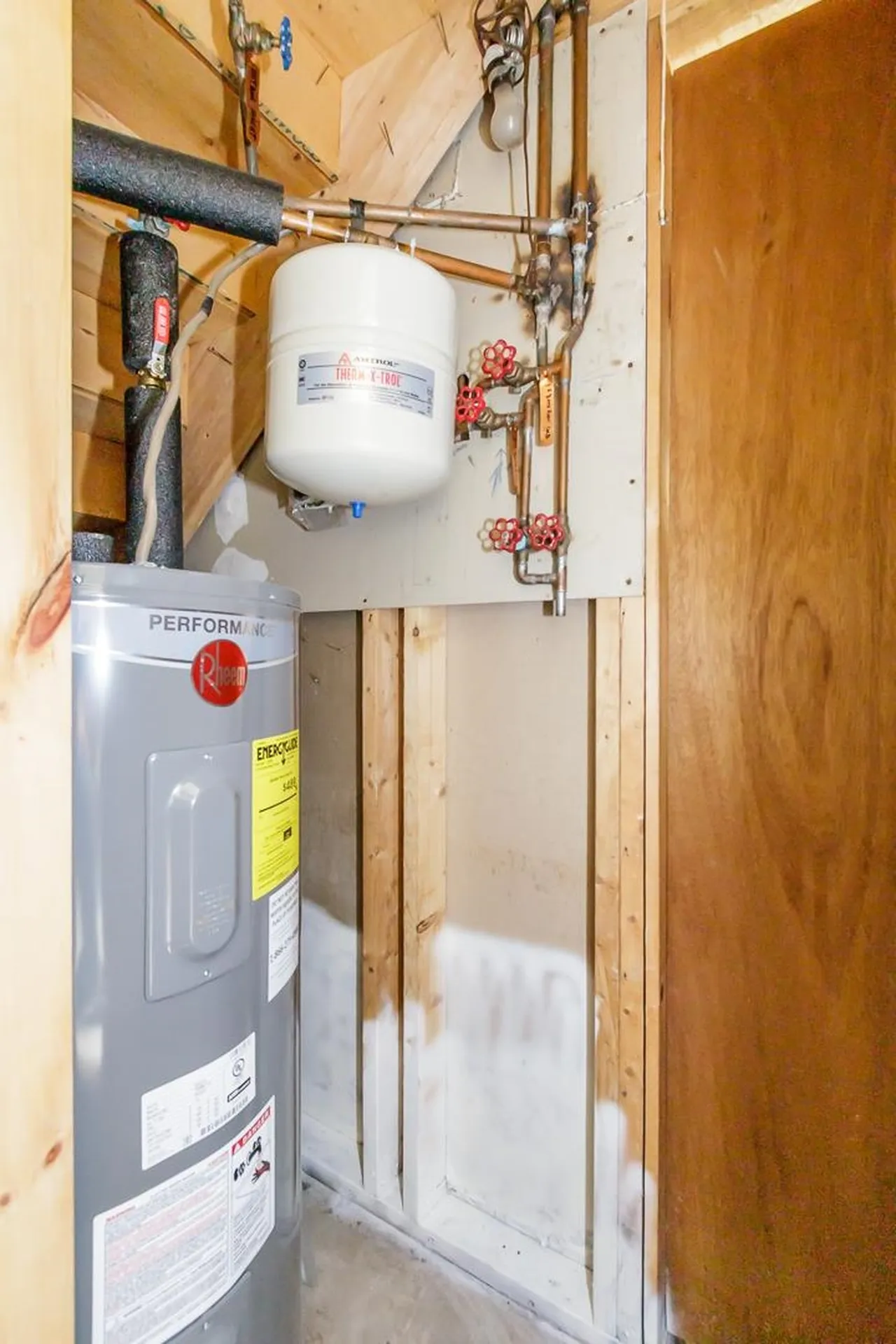 15 Bogie Place Grantham NH 03753