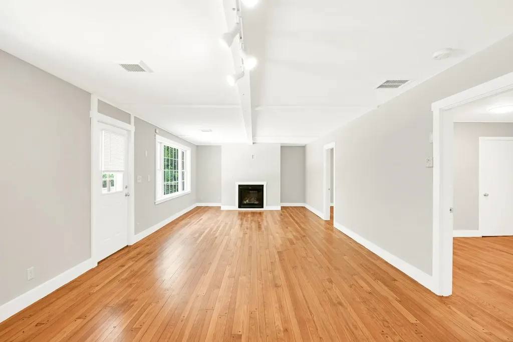 337 Old Garrison Road Dover NH 03820