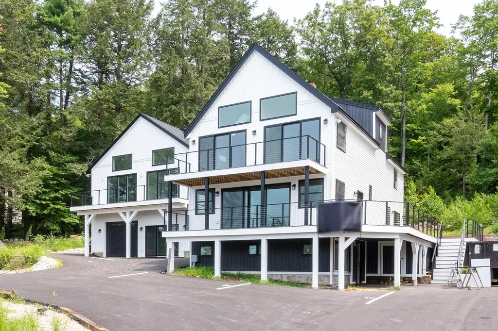 427 Weirs Boulevard Laconia NH 03246