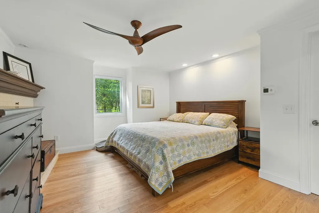 9 Dattillo Road Derry NH 03038