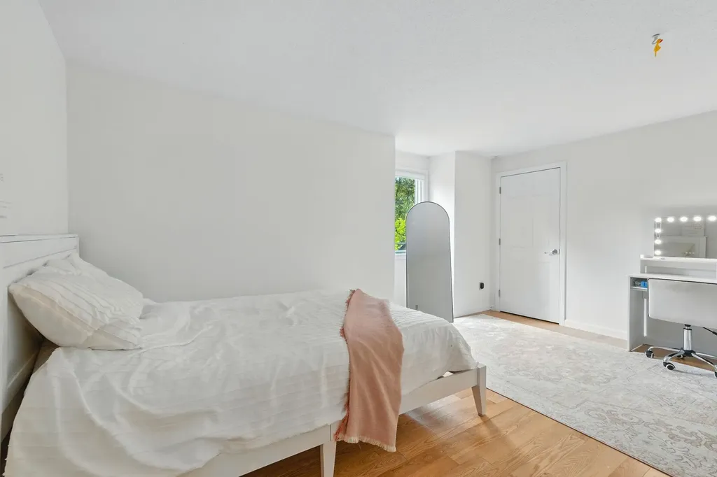 9 Dattillo Road Derry NH 03038