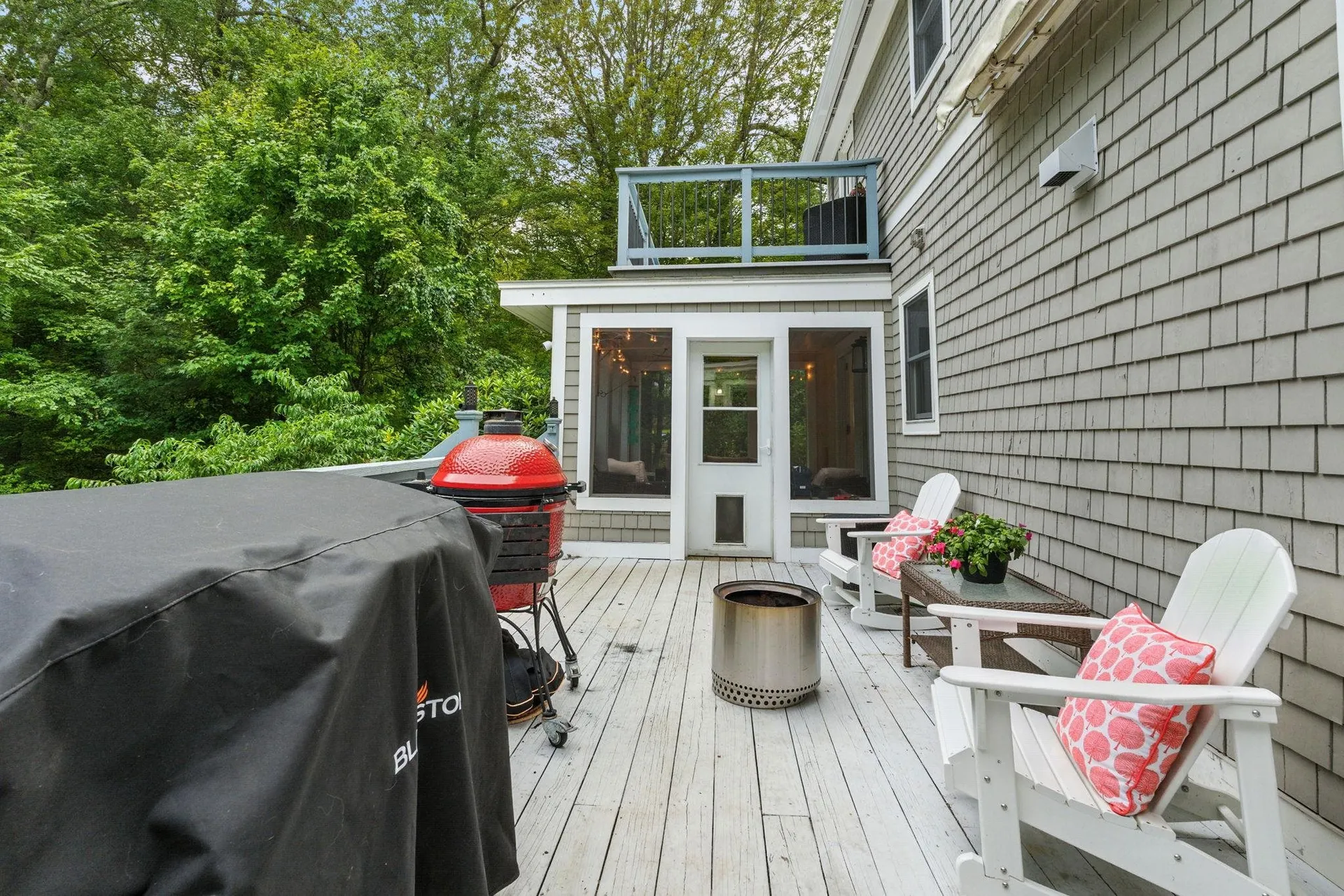 9 Dattillo Road Derry NH 03038
