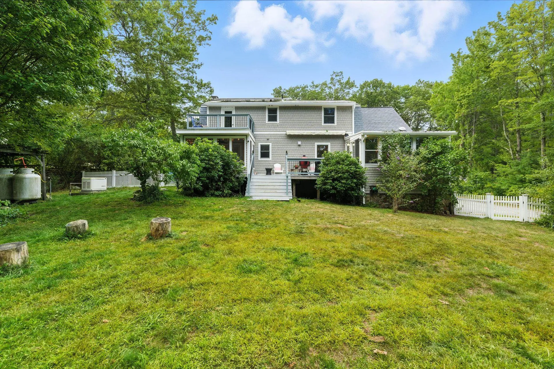 9 Dattillo Road Derry NH 03038