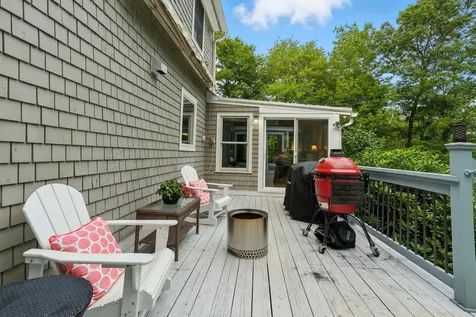 9 Dattillo Road Derry NH 03038