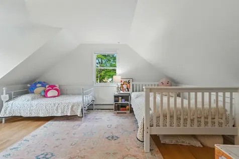 9 Dattillo Road Derry NH 03038