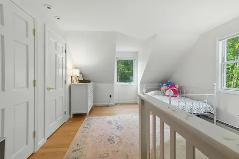 9 Dattillo Road Derry NH 03038