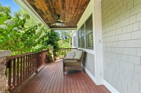 9 Dattillo Road Derry NH 03038