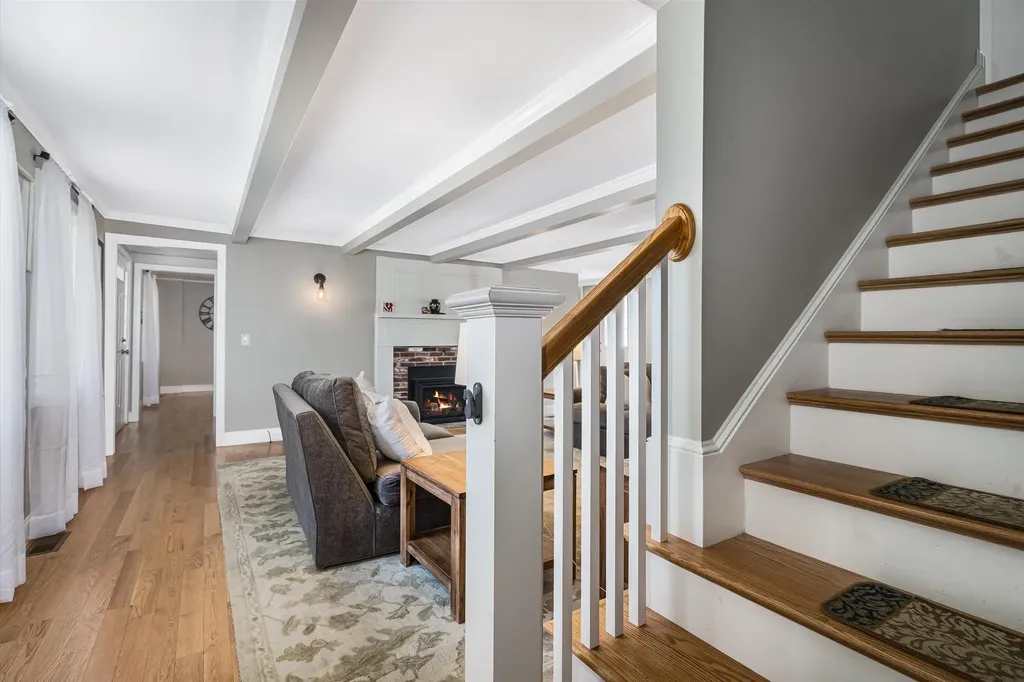 186 Kimball Pond Road Dunbarton NH 03046