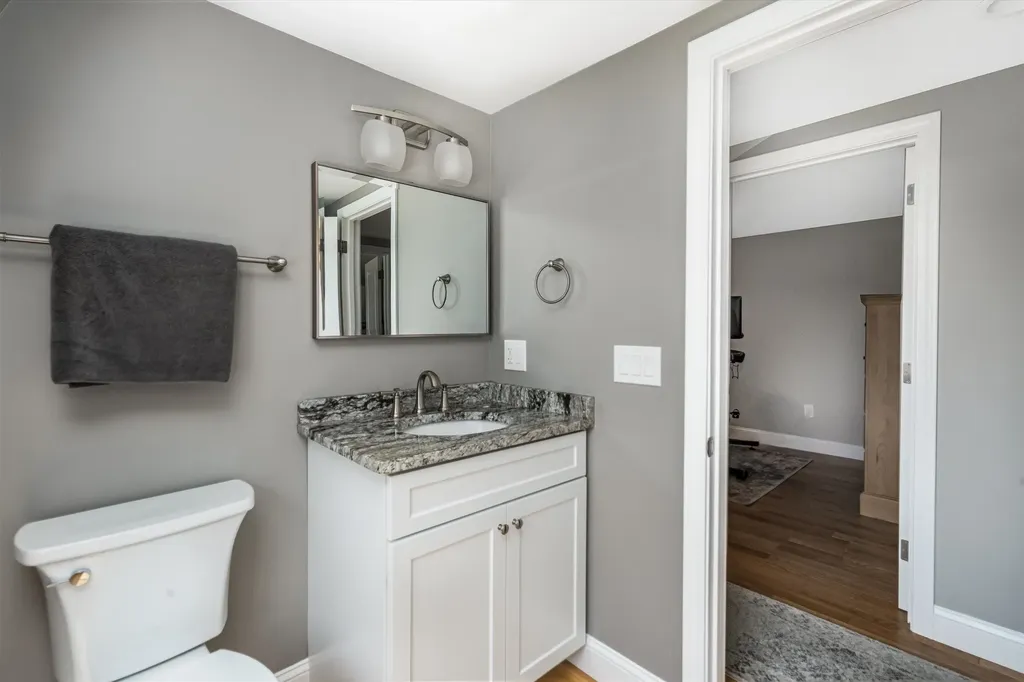 186 Kimball Pond Road Dunbarton NH 03046