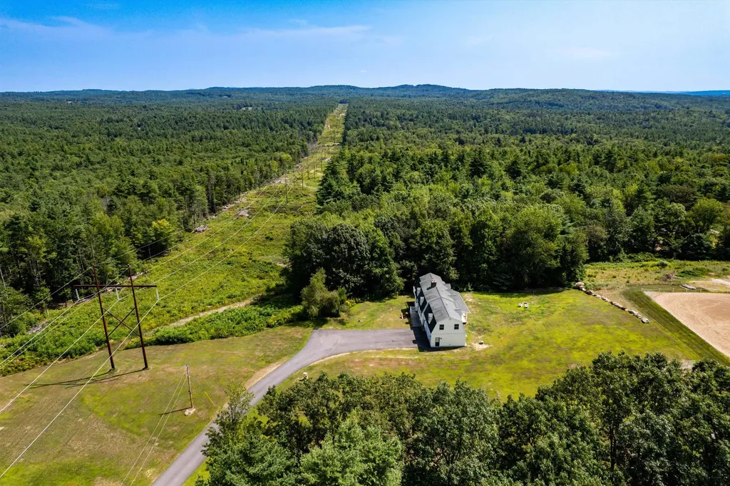 186 Kimball Pond Road Dunbarton NH 03046