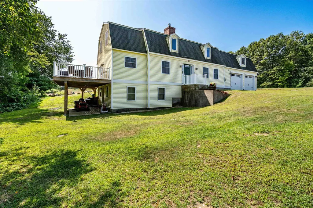 186 Kimball Pond Road Dunbarton NH 03046