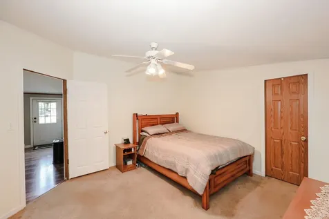 48 Stacey Drive Hopkinton NH 03229