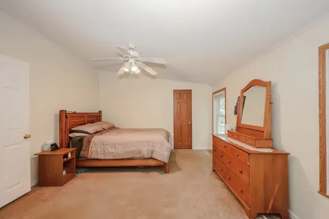 48 Stacey Drive Hopkinton NH 03229