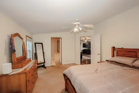 48 Stacey Drive Hopkinton NH 03229