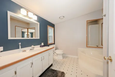 48 Stacey Drive Hopkinton NH 03229