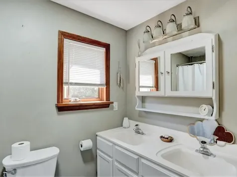 5 Ice House Court Vergennes VT 05491