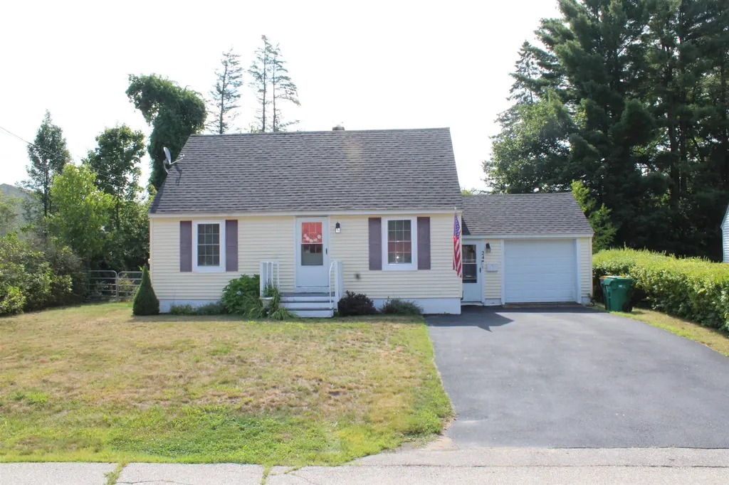 24 Lyons Street Rochester NH 03867