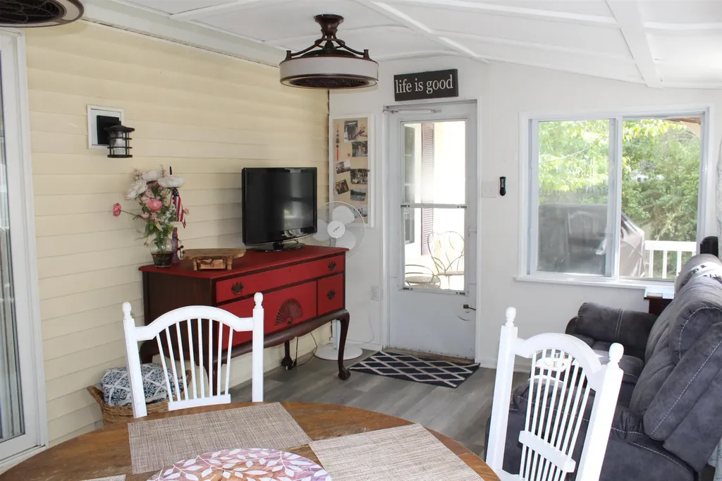 24 Lyons Street Rochester NH 03867