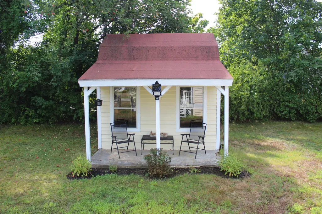 24 Lyons Street Rochester NH 03867