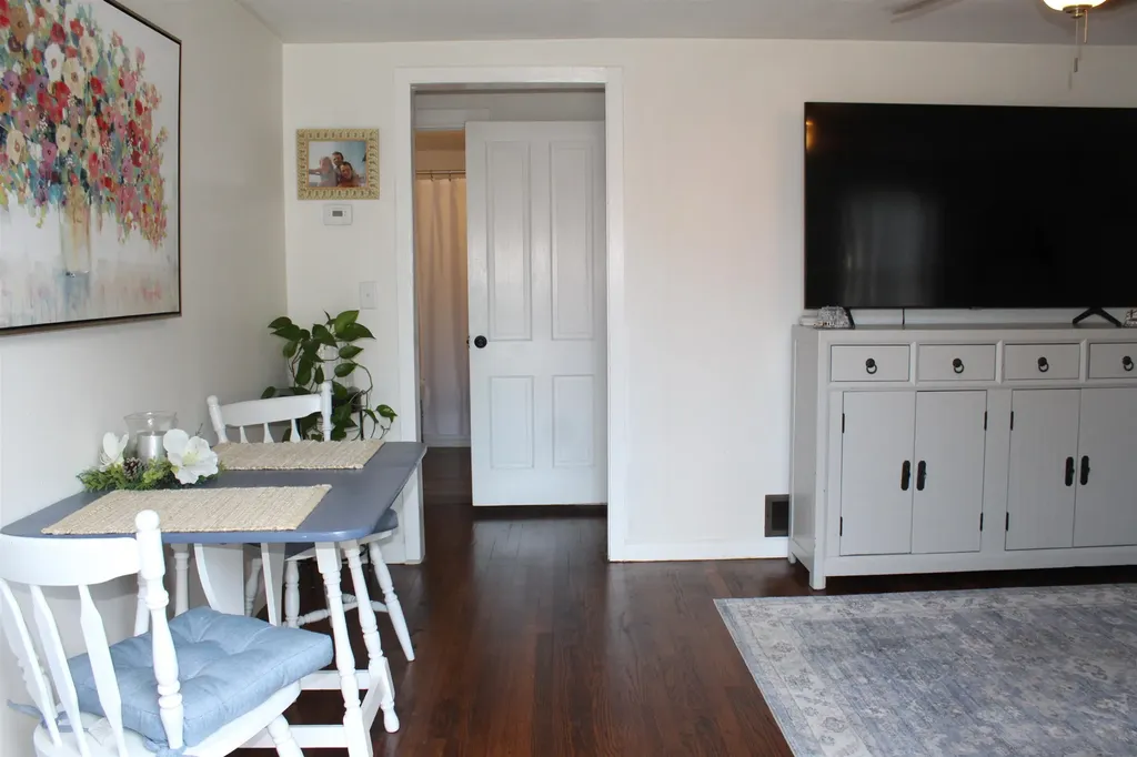 24 Lyons Street Rochester NH 03867