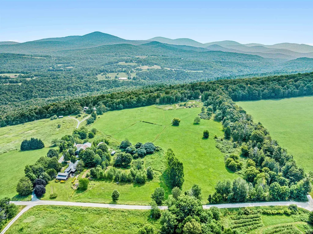 322 Bartlett Road Plainfield VT 05667