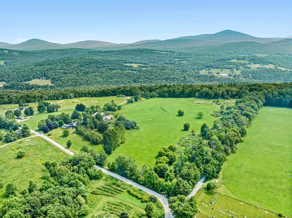 322 Bartlett Road Plainfield VT 05667