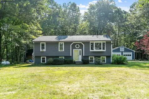 2 Blackberry Lane Raymond NH 03077